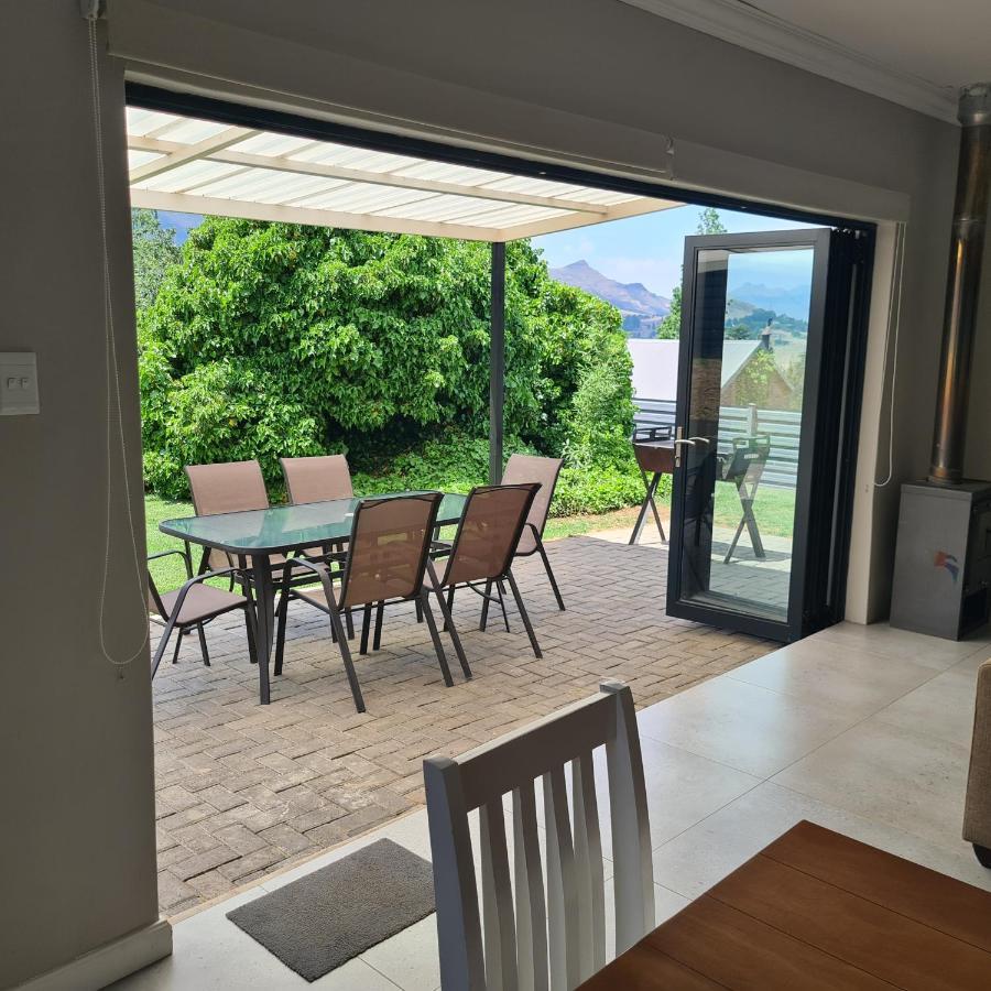 Clarens Escape Apartment Exterior photo