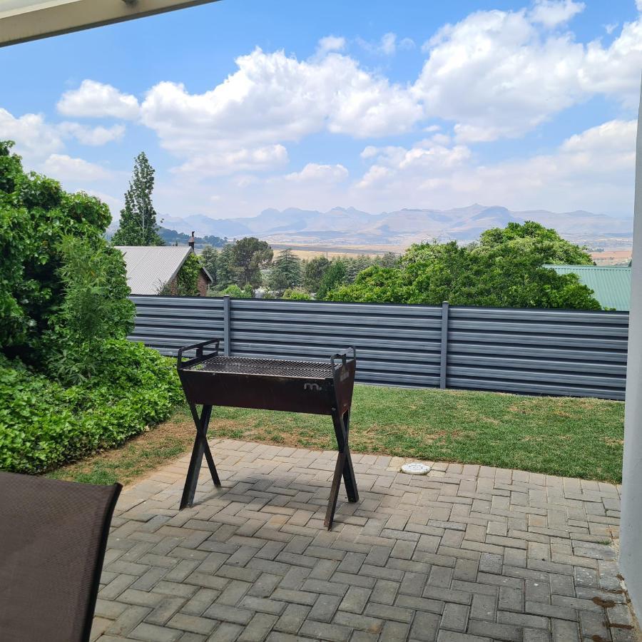 Clarens Escape Apartment Exterior photo